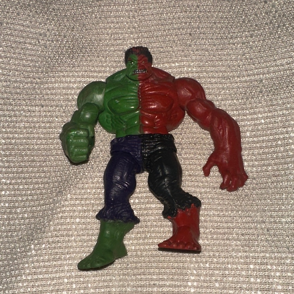 Dynamic Hulk Duo Action Figures - Red Hulk and Compound Hulk - Picture 4 of 7